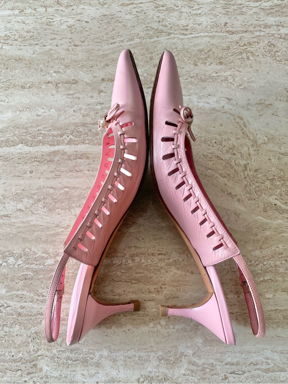 Vintage Gucci Cutout Bamboo Bow Slingback Heels - Picture 5 of 10